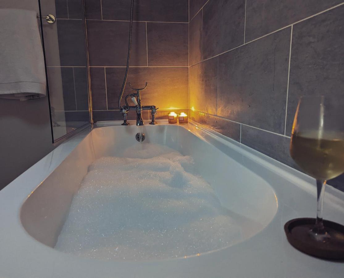Bryngwalia Fach Apartment Cribyn Bagian luar foto